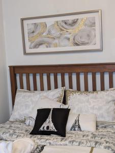 En eller flere senge i et værelse på Belle chambre 2 pas Hôpital UQTR Services