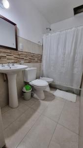 Ένα μπάνιο στο Cabañas Don Emilio +26 φωτογραφίες