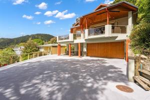 En generel udsigt til bjerge eller udsigt til bjerge taget fra feriehuset