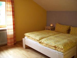 Ένα ή περισσότερα κρεβάτια σε δωμάτιο στο Hollerbusch House +10 φωτογραφίες