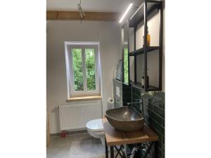 Ένα μπάνιο στο Little Green Basedow