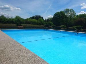 Swimmingpoolen hos eller tæt på Holiday home with 1 bedroom