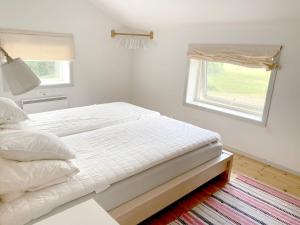 En eller flere senge i et værelse på Häradssätter gård 4