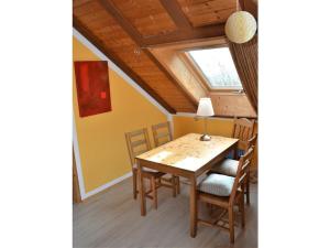 Et opholdsområde på Holiday apartment with 2 bedrooms + 12 billeder