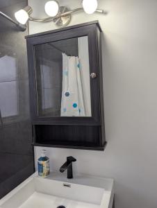 Et badeværelse på Chambre privée 5 min Université Hôpital + 8 billeder