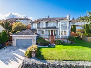 Clădirea în care este situat/ăcasa de vacanță +68 fotografii