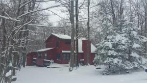 托比汉纳Chalet renovated Near Casino, Camelback , Kalahari 4bdrms firepit hot tub game room的相册照片