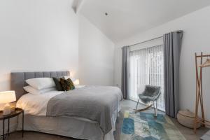 En eller flere senge i et værelse på Estuary Watch