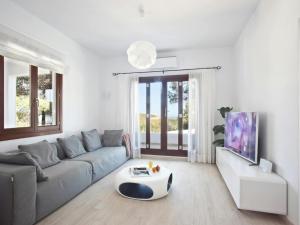 Гостиная зона в Villa in Ibiza near Cala Bassa Beach