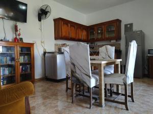 Posezení v ubytování Destiny Palms Apt