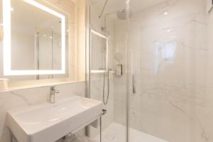 Koupelna v ubytování Campanile Reims Centre - Cathedrale