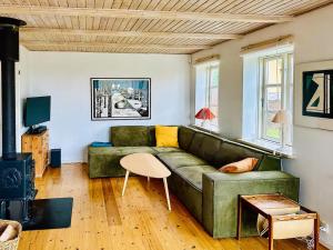 Posezení v ubytování Holiday Home By Apple Orchard On Jungshoved