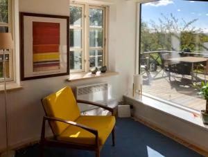 Posezení v ubytování Holiday Home By Apple Orchard On Jungshoved