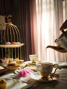 Jídlo v hotelu nebo okolí + 50 fotografií