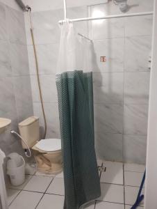 Phòng tắm tại Hospedaria +44 ảnh