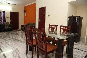 Χώρος καθιστικού στο Sudha Grand Guestinn +7 φωτογραφίες