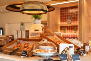 Jídlo v hotelu nebo okolí