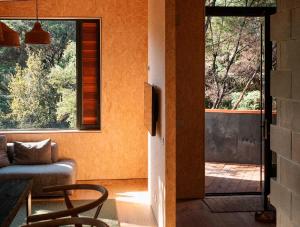 Posezení v ubytování The Geode House - Stay Waiheke