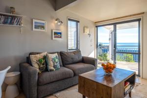 Χώρος καθιστικού στο Hibiscus Hideaway - Stay Waiheke