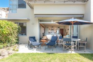 Patio nebo venkovní prostory v ubytování The Sands Apartment 23 - Stay Waiheke