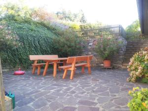 Ein Garten an der Unterkunft Gasthof Christine Enne