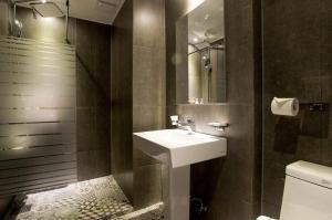 Et badeværelse på Jeonju Jawoori Hotel + 84 billeder