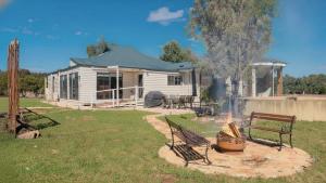 Το κτήριο όπου στεγάζεται  η παραθεριστική κατοικία