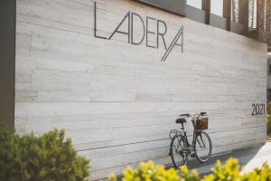 Jízda na kole v ubytování Ladera Boutique Hotel nebo okolí