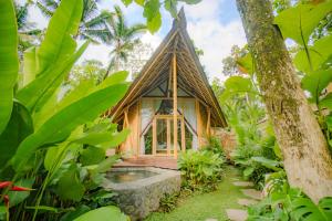 En have udenfor Atamendra Bali Resort at Sidemen