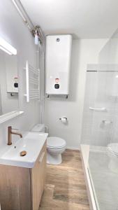 Ένα μπάνιο στο Studio Cosy 1pers +8 φωτογραφίες