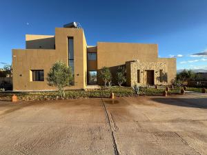 Budova, kde se vila nachází