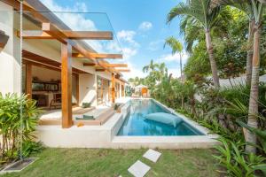 Swimmingpoolen hos eller tæt på Salt House