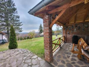 Galería fotográfica de Vila Dolina Mira pored Jerme en Gradište