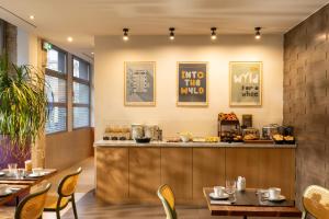 Jídlo v hotelu nebo okolí