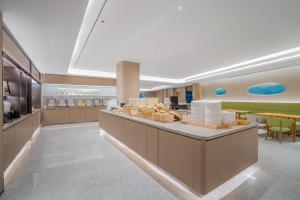 Jídlo v hotelu nebo okolí + 36 fotografií