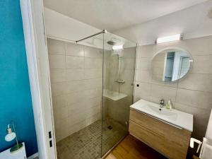 Фотография из галереи Le riviera bay avec parking в Сен-Лоран-дю-Вар +2 фотографии