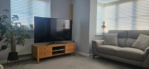 Μια τηλεόραση ή/και κέντρο ψυχαγωγίας στο Hart's Place