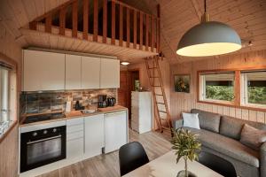 Кухня или мини-кухня в Bryrup Camping
