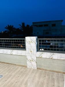 En balkon eller terrasse på SEPA SAJ Appartemnt