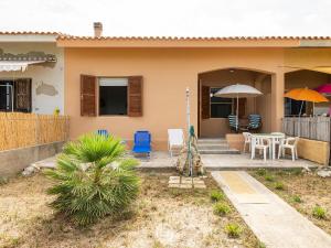 Un patio o zona al aire libre en Marine View House