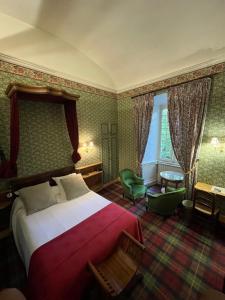 Postel nebo postele na pokoji v ubytování Chateau d'Ayres - Hôtel & Spa