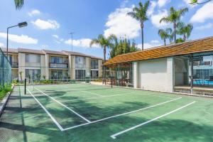 Tennis- og/eller squashfaciliteter på Pool view, BBQ, wifi, walk to Mandurah foreshore! eller i nærheden