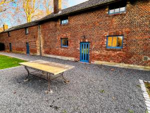 Το κτήριο όπου στεγάζεται  η παραθεριστική κατοικία