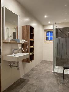 Koupelna v ubytování Schliederlerhof