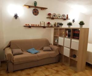 Χώρος καθιστικού στο Charming Chalet with Terrace in Lavinaio – 32 m²