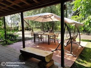 Κήπος έξω από το Charming Chalet with Terrace in Lavinaio – 32 m²