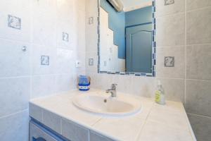 Ένα μπάνιο στο Lauriers roses - Chambre D'hôtes