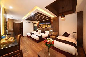 Postel nebo postele na pokoji v ubytování Nepal Paradise Home Pvt Ltd