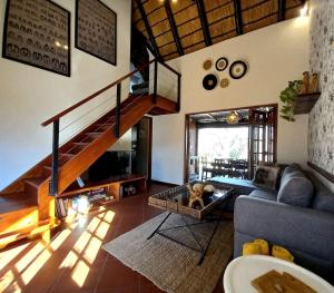 Гостиная зона в Braai Safaris Lodge