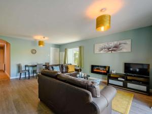 Μια τηλεόραση ή/και κέντρο ψυχαγωγίας στο 1 Bed in Sanquhar 89401 +7 φωτογραφίες